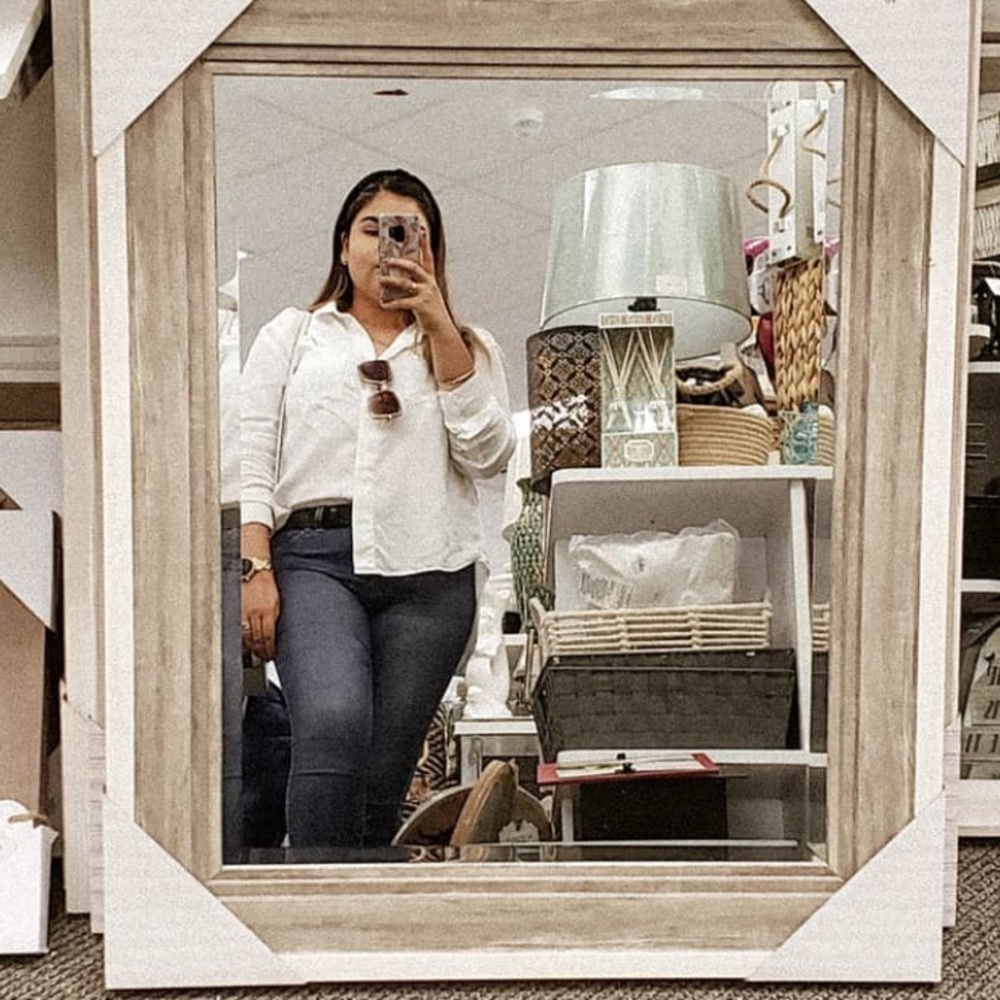 White long sleeve shirt/ button up shirt